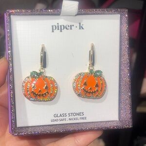 Piper.k earrings 🎃🍊🧡